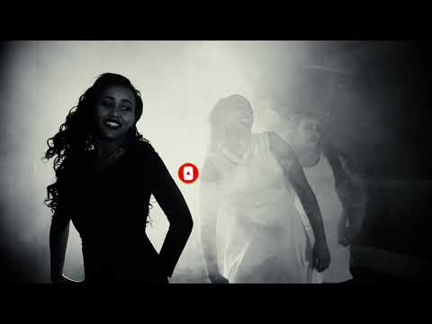 ፋና ነጋሽ  ኣወጀኹ ኣብ እዋን ቀረፃ ዝነበረ