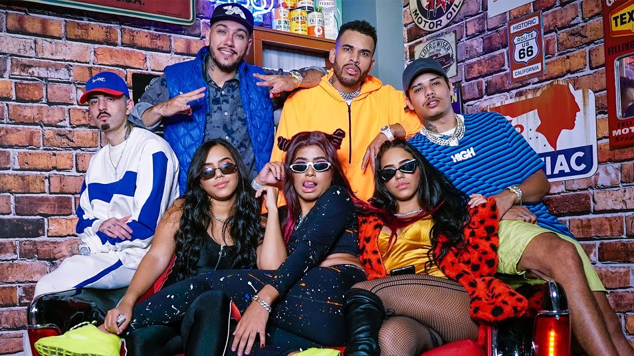 MC Loma e as Gêmeas Lacração e Calice — Ela Me Usa e Abusa