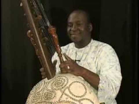 Mady Kuyate sings and plays a unity song on the Kora