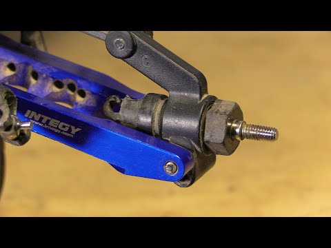 How To Replace A Broken Stub Axle (TRA2753X) | Traxxas Stampede 2WD