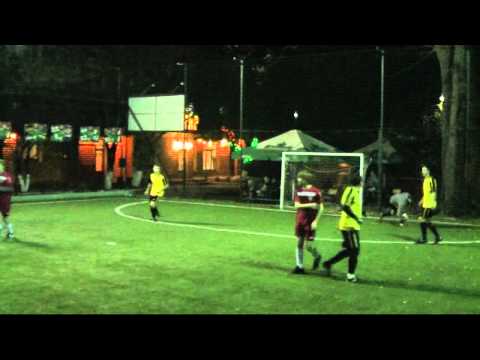 47 CLOSE-KNIT TEAM - Random United (2:2)