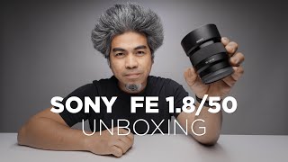 Sony 50mm f/1.8 Unboxing (Sony's MOST POPULAR LENS)