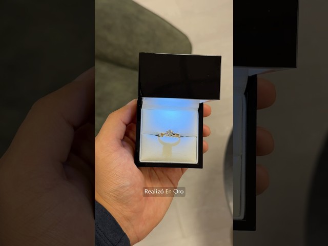 Vídeo relacionado con Bling Jewelry Anillo de boda de titanio simple y liso para parejas, cúpula pulida, para hombres y mujeres, ajuste cómodo, tono plateado, 5MM