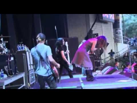 Flyleaf - I'm So Sick live