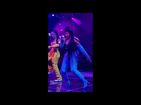 american music awards 2022: cardi b & glorilla - tomorrow 2