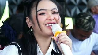 Download lagu Kakange Blenger - Indah Wati (Live) mp3 Download lagu Kakange Blenger - Indah Wati (Live) mp3