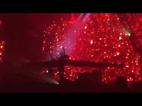 Axwell /\ Ingrosso ADE 2016 - Calling vs Dance with somebody