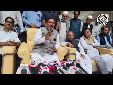 "Mehbooba Mufti should apologise for holding the national flag in a rotated manner," says Altaf Bukhari.