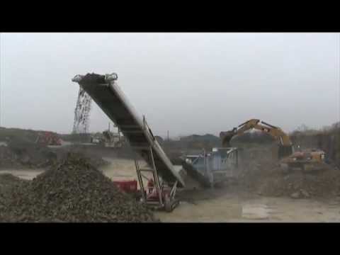 Telestack TC 621 Tracked conveyor stockpiling from Kleemann 140 Jaw Crusher