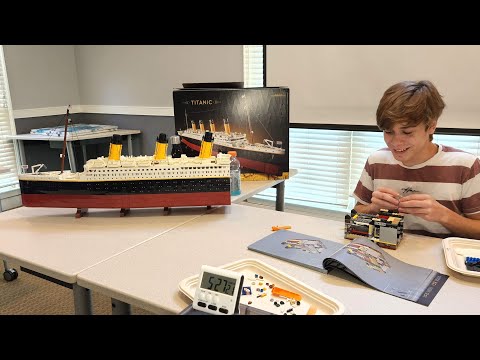World Record Lego Titanic Build (Time Lapse)