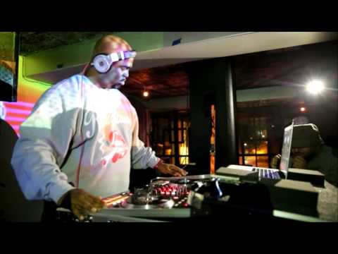 DJ BATTLECAT AT BOOMBOX LA - LASTEREO TV