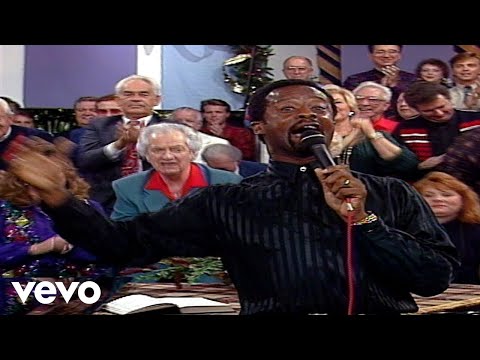 Bill & Gloria Gaither - Amen [Live] ft. Larnelle Harris