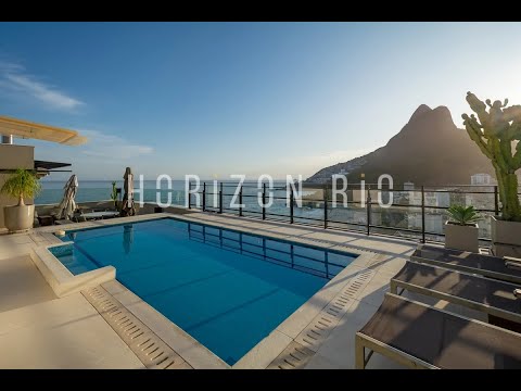 Magnificent 420 m2 penthouse, terrace with swimming pool in Leblon