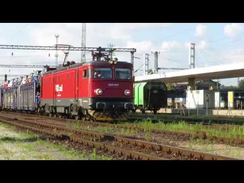 Foxrail Asea érkezik autószállító vonatával Kelenföldre.