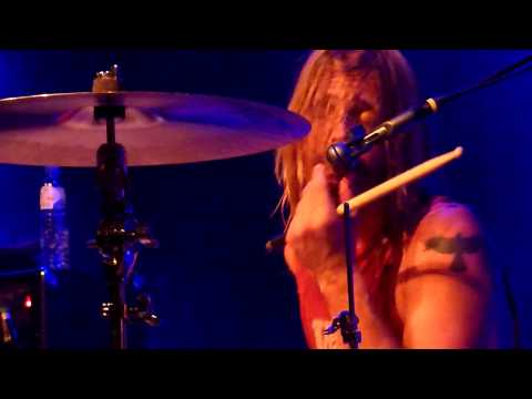 Taylor Hawkins & The Coattail Riders - Cold Day In The Sun / Never Enough @ Effenaar 2010