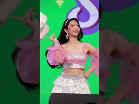 [Fancam] 220612 Chicha Cm Cafe(Sugar Candy) - Y.O.U @Digital Your Life 2022 ,Siam Paragon