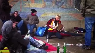 - Opelgang + Bonnie & Clyde - Tonhalle Düsseldorf & Alles OHNE Strom ( Modestadt Düsseldorf )