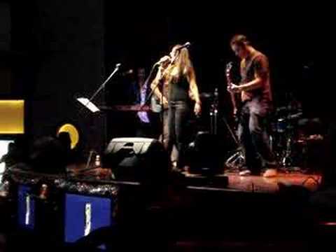 Ingrid De Ycaza - 4 Non Blondes - What's up