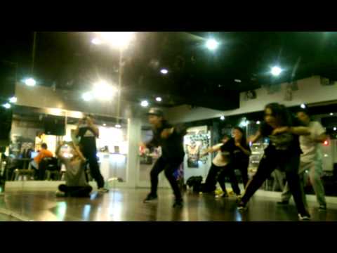 Dawn Robinson ~ Set It Off  by  早餐  2015年12月18日