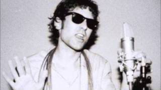 Jamie Lidell - She needs me