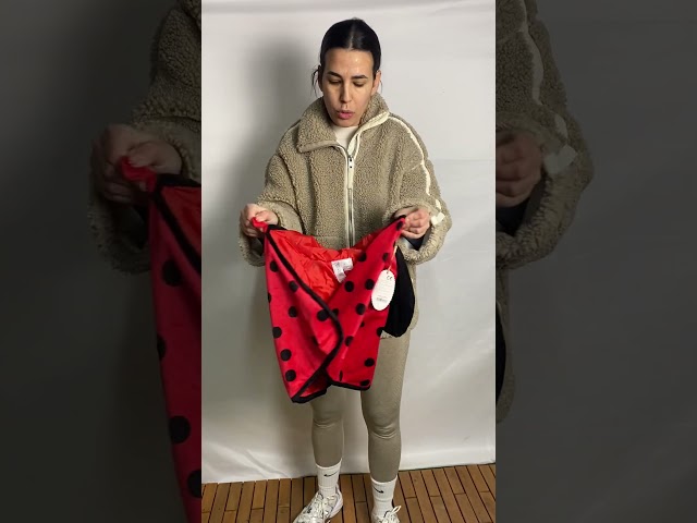 Vídeo relacionado con JNYUTEEN 6 Piezas Disfraz Mariquita, Accesorios Disfraz de Mariquita Adulto, Diadema de Mariquita Gafas Mangas Rodilla Calcetines Pendientes Collar para Halloween Carnaval Cosplay Fiestas Temática
