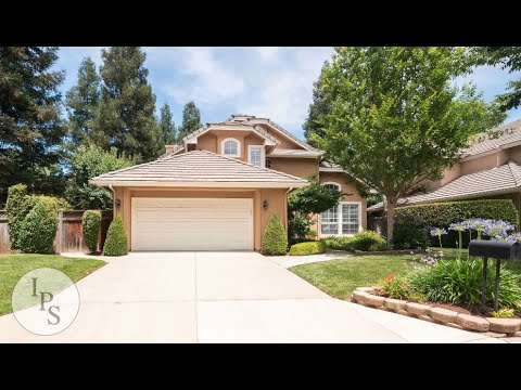 $0 APPLICATION FEE! Take the next step and apply today with no application fee during this special promotion!NorthEast Fresno Home, 4BR/3BA – located in Le Parc II of the Dominion. Near trails & walkable to restaurants and shops! property video