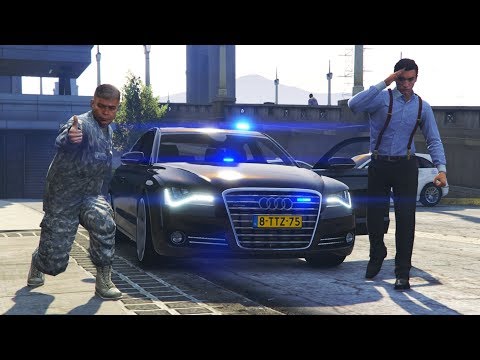 UNDERCOVER BIJ DE POLITIE MET HENKIE!! - GTA 5 Roleplay (Nederlands)