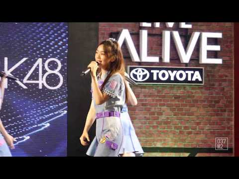 191130 BNK48 Pun - Oogoe Diamond @ Toyota Fun Space, Future Park Rangsit [Fancam 4k60p]