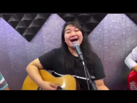 ငဲငယ္ေလး ဂုဏ္ေတာ္ခ်ီးမြမ္းျခင္