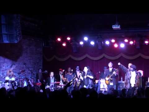 (HD) Soulive with Van Hunt, Alecia Chakour, Ivan Neville and more - Stand - Brooklyn Bowl - 3.10.11