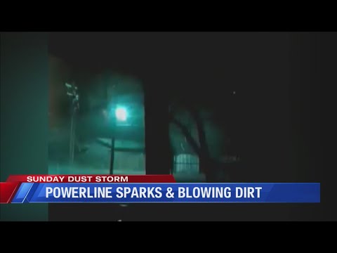 Powerline sparks during dust storm in Lubbock, Texas