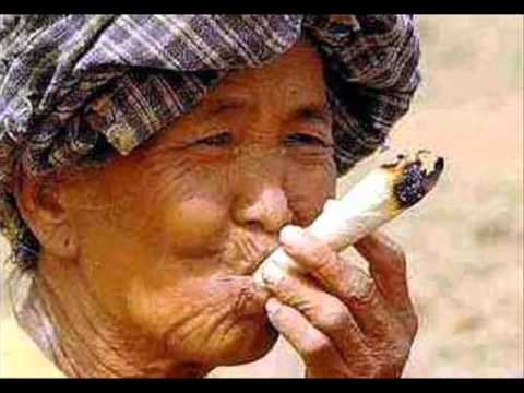 YIYO CABRERIZO // CON LOS OJITOS CHINOS