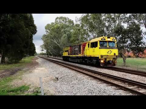 Trains in Western Australia: 2754 Light Engine Movement Herne Hill