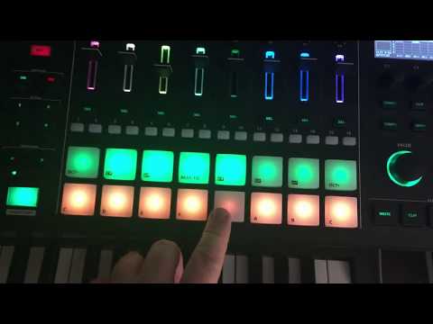 First touch with Roland MC-707 groovebox (sound demo)