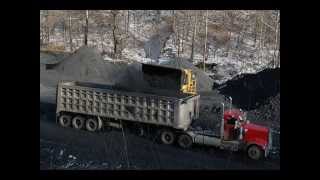 preview picture of video 'WV COAL TRUCKS'
