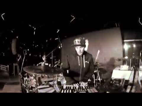 Abysmatic - Nano Bot (BOX TV SESSION AT PLAYGROUND)