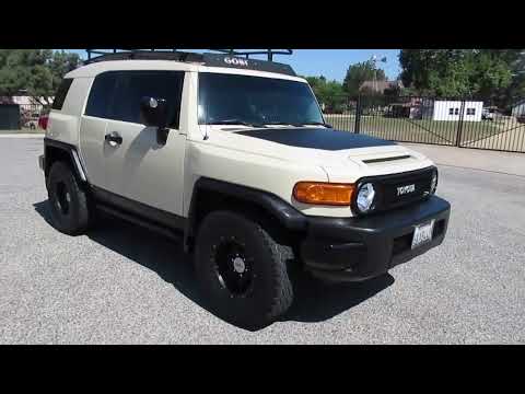 2010 Toyota FJ Cruiser (CC-1740927) for sale in Simi Valley, California