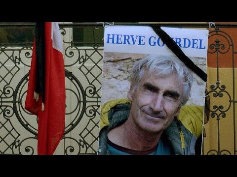 Hollande: „Nicht nachgeben macht uns stärker und geeinter“