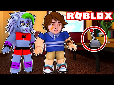 Roxanne Wolf and Gregory Find HIDDEN SECRET BASE in BROOKHAVEN