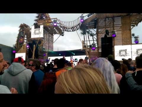 DuMonde @ Luminosity Beach Festival - Zombie Nation - Kernkraft 400 (DJ Gius remix)