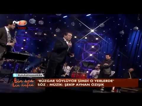 Ahmet Özhan - Rüzgar Söylüyor Şimdi O Yerlerde