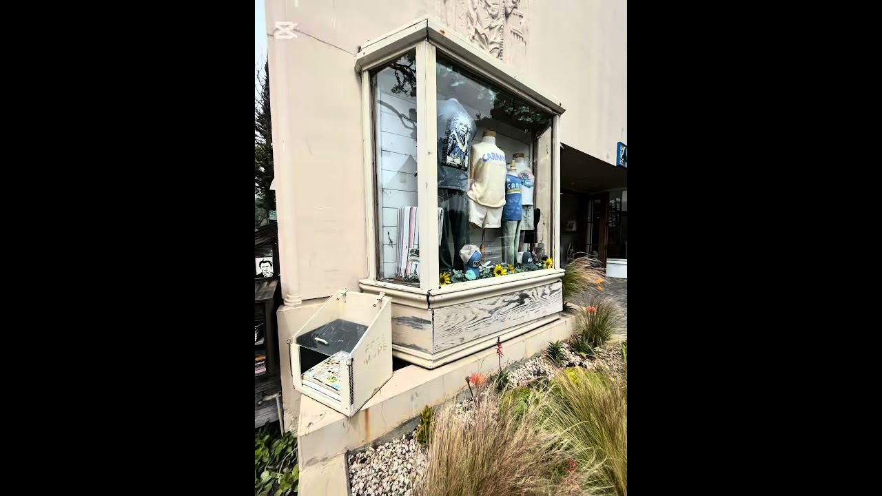 Monterey Store Makeover: Flawless Exterior Painting