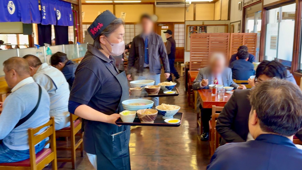 開店→即満席！国道3号線に突如現れる藤井七冠の勝負飯にも選ばれた老舗うどん店