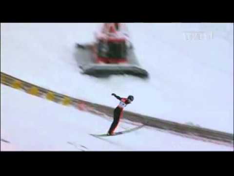 Robert Kranjec 226m Oberstdorf2010 crash