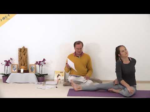 1034 Parivritta Parshva Ardha Baddha Konasana