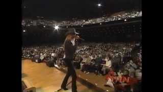 Danni Leigh at the Opry - &quot;Beating My Head Against the Wall&quot;