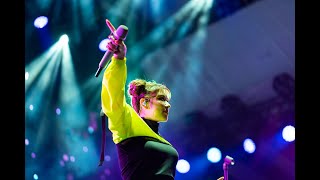 Download lagu Tiara Andini - Menjadi Dia Live at FLAVS Festival 2022 mp3