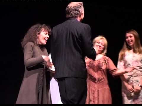 257 DT 2004, Hořkej. Opravdu hořkej... (Divadlo Jesličky - dospělá embrya, Hradec Králové)