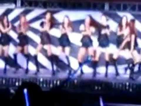 2012.09.22 SMTOWNJKT - SNSD "Genie"