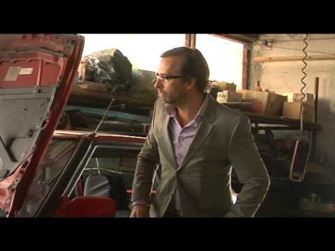 JULEFROKOSTEN KLIP #03 - Martin Brygmann slår Kim Bodnia ned med motor